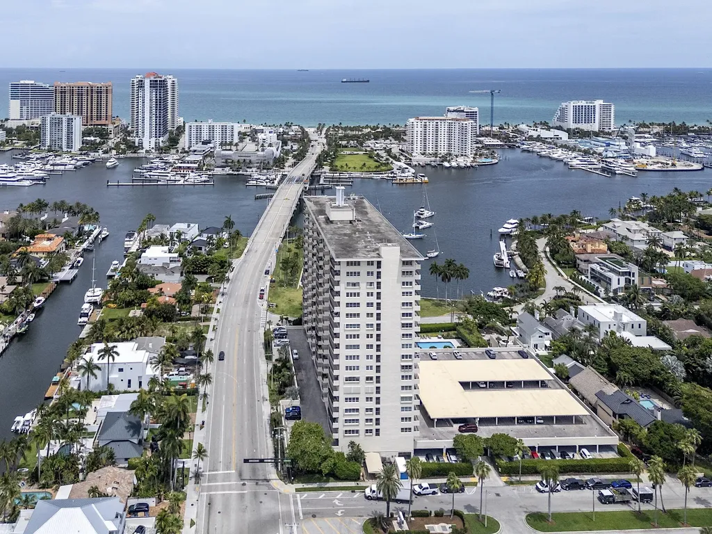 2500 E Las Olas Boulevard Fort Lauderdale FL 33301