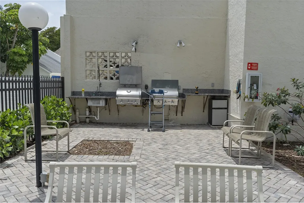 2500 E Las Olas Boulevard Fort Lauderdale FL 33301