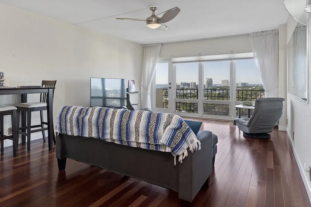 2500 E Las Olas Boulevard Fort Lauderdale FL 33301