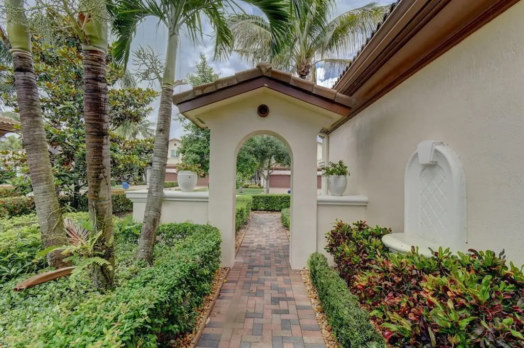 218 Tresana Boulevard Jupiter FL 33478