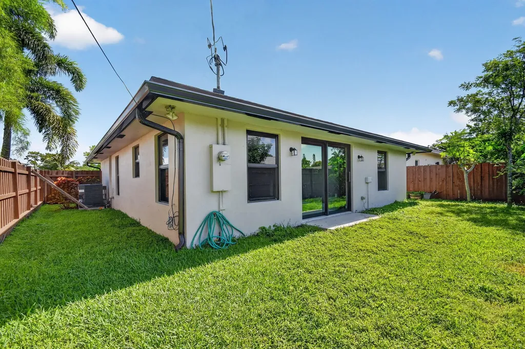 4944 Mcconnell Street Lake Worth FL 33463