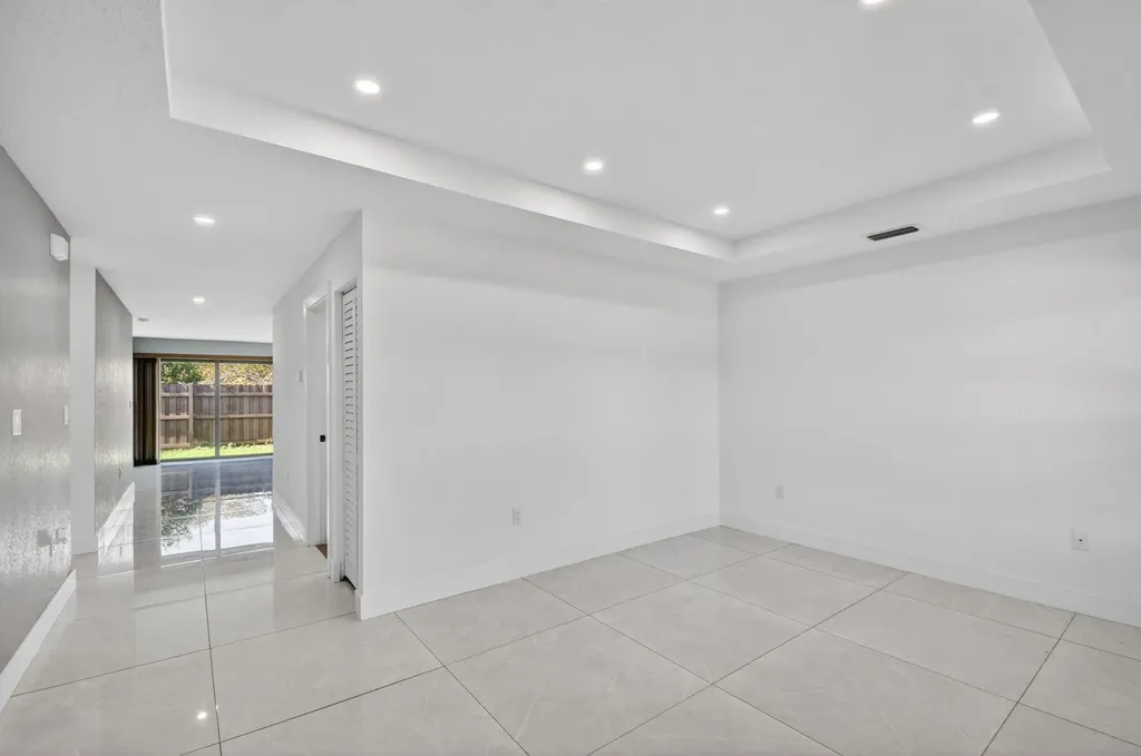 4944 Mcconnell Street Lake Worth FL 33463