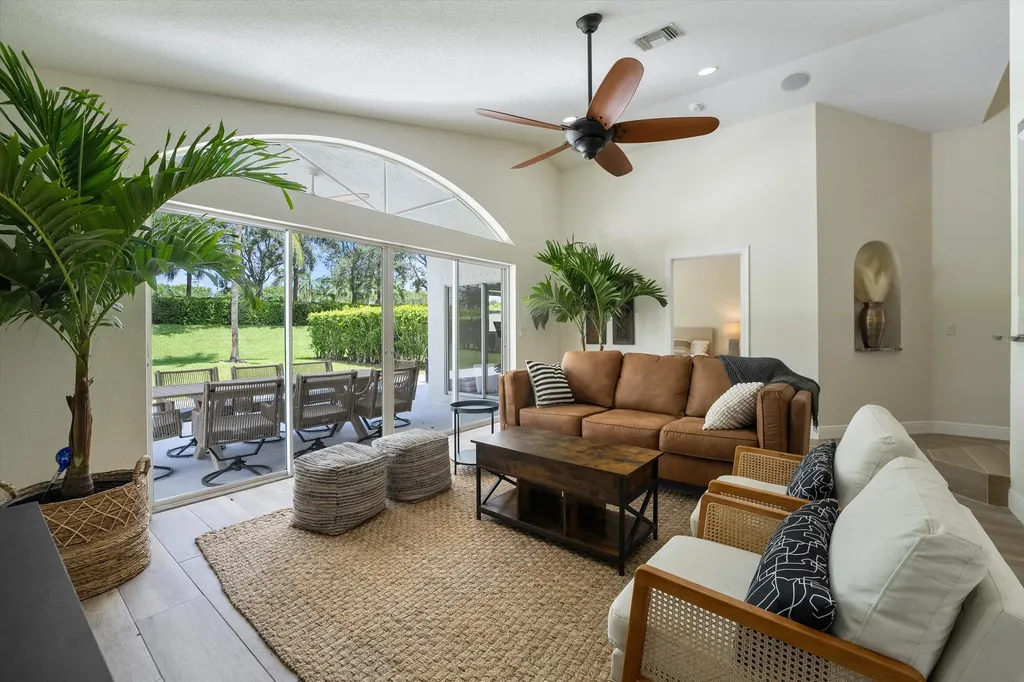 4033 Bluff Harbor Way Wellington FL 33449