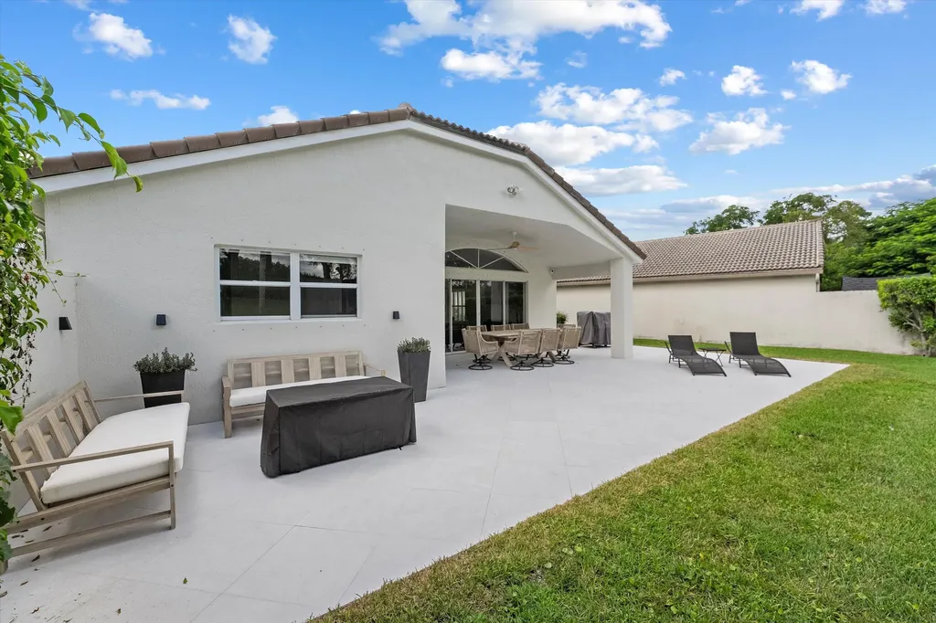 4033 Bluff Harbor Way Wellington FL 33449