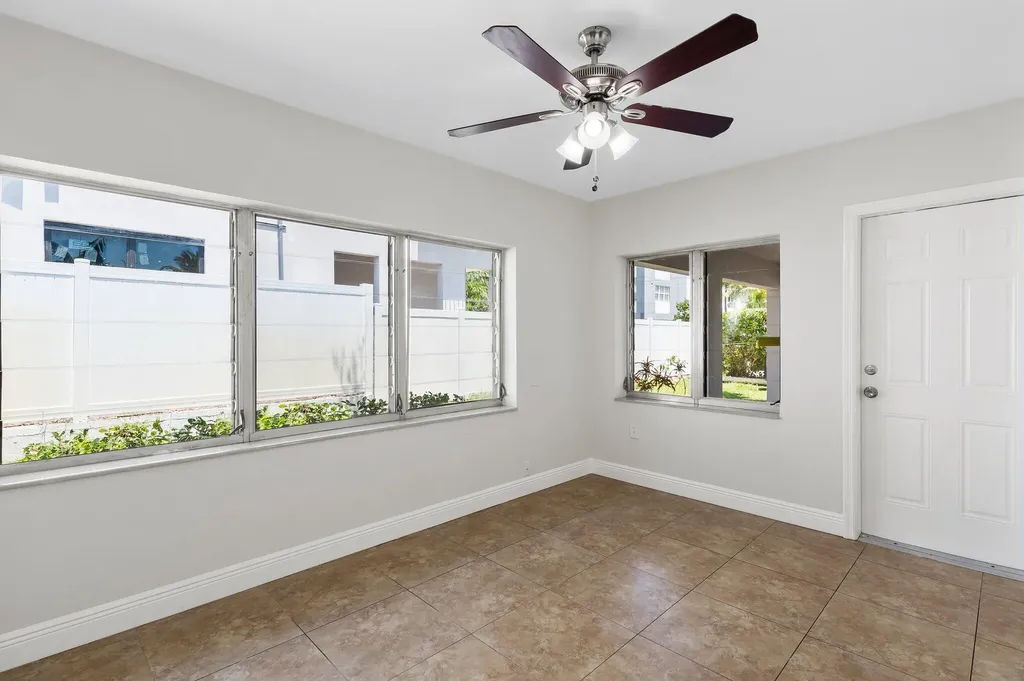 1015 NE 12th Street Fort Lauderdale FL 33304