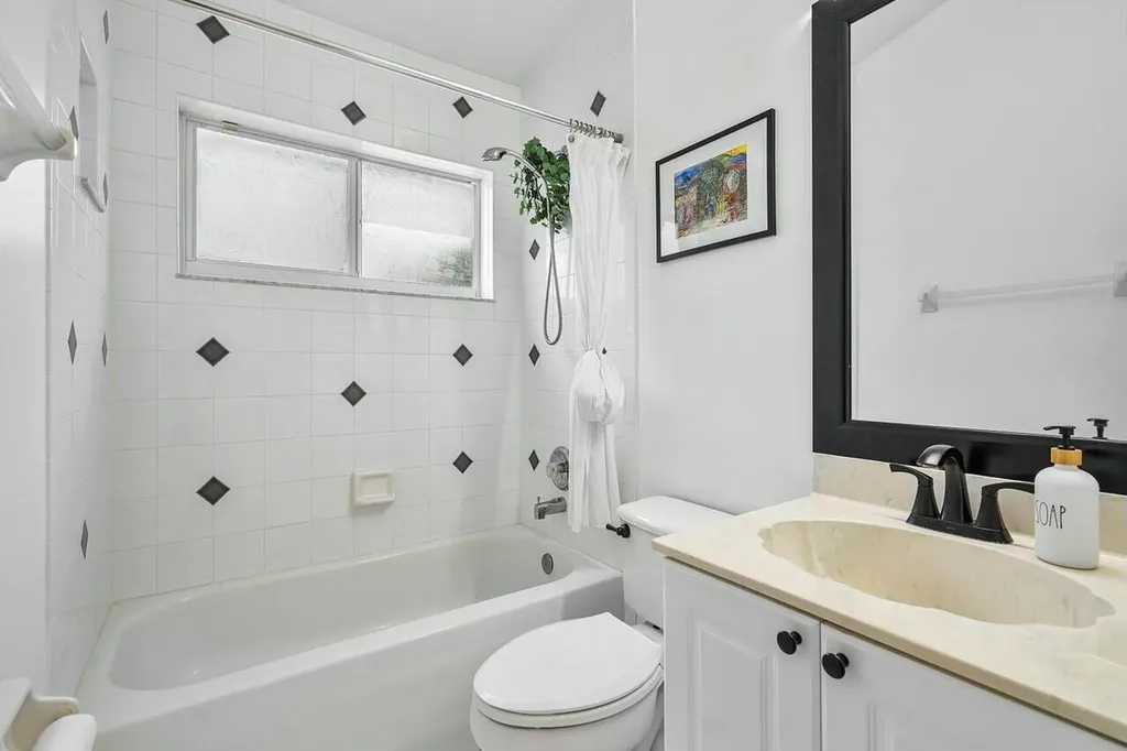1643 Oak Berry Circle Wellington FL 33414