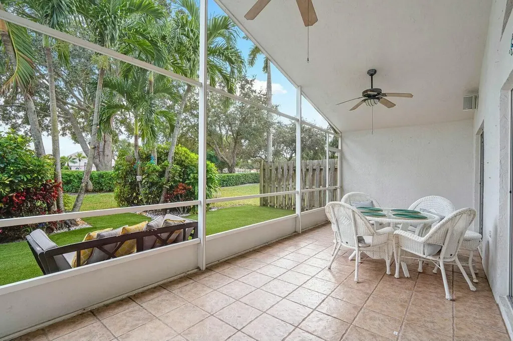 1643 Oak Berry Circle Wellington FL 33414