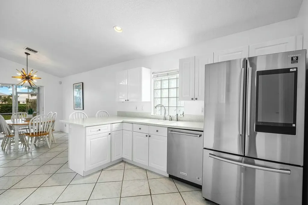 1643 Oak Berry Circle Wellington FL 33414