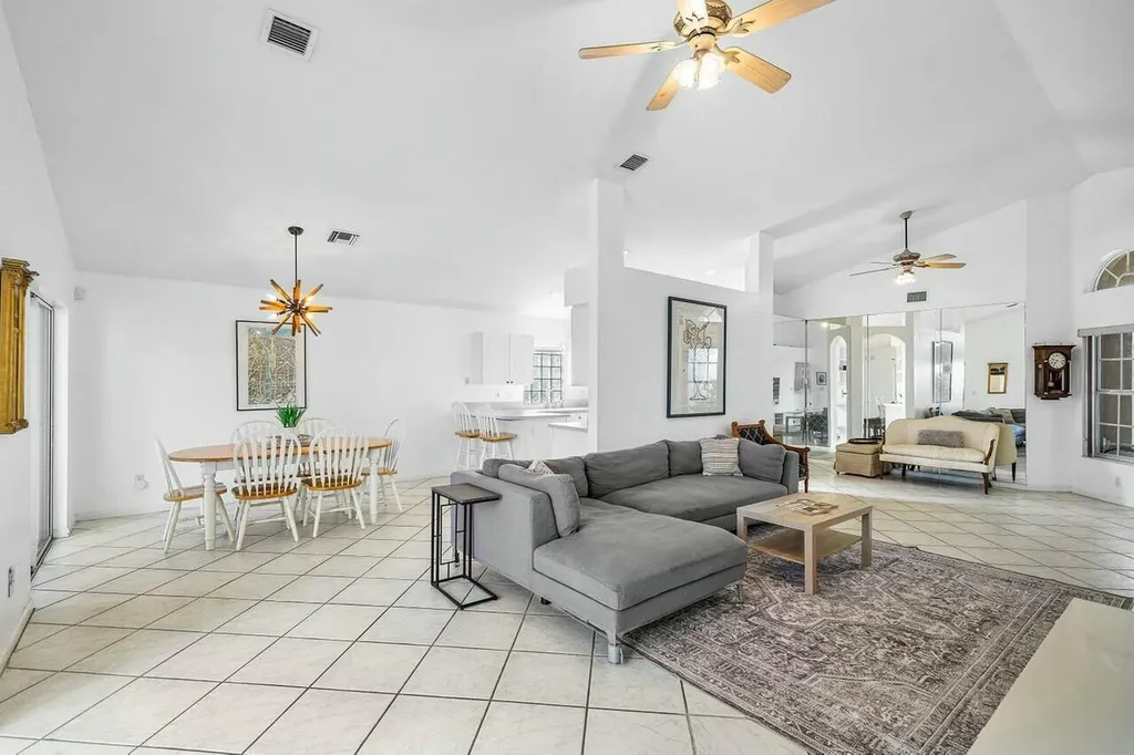 1643 Oak Berry Circle Wellington FL 33414