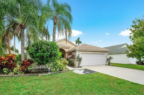 1643 Oak Berry Circle Wellington FL 33414