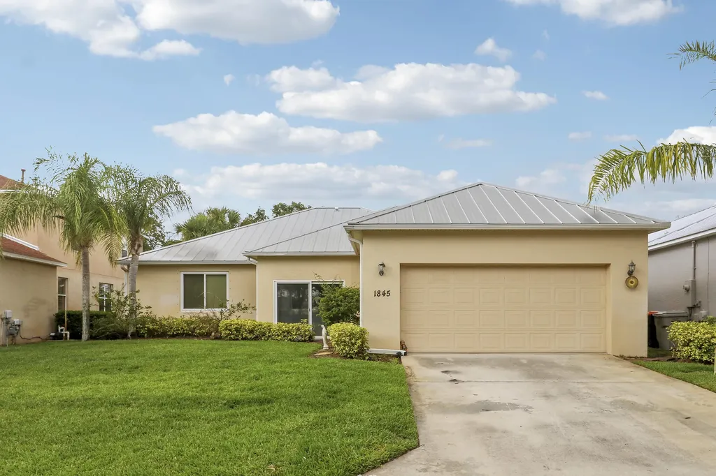 1845 Pointe West Way Vero Beach FL 32966
