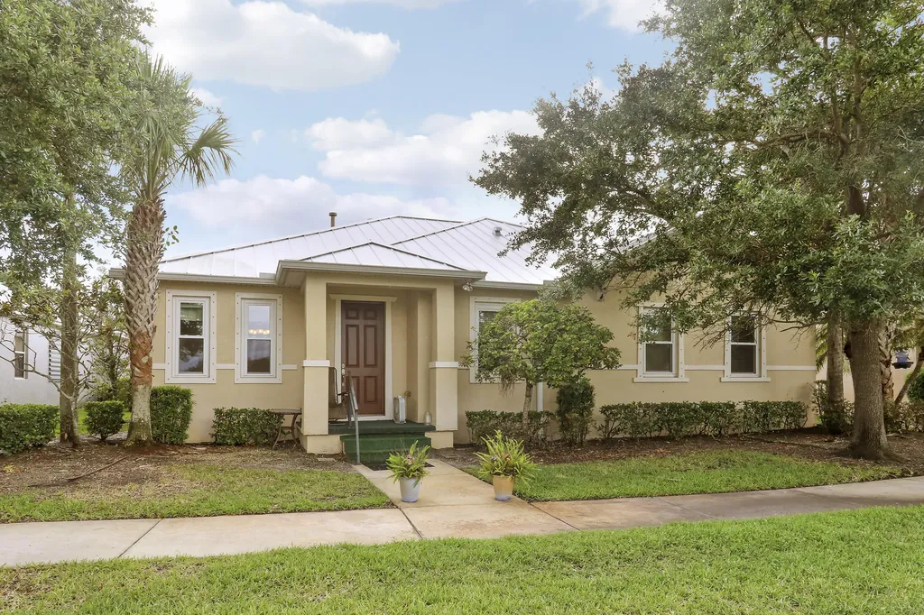 1845 Pointe West Way Vero Beach FL 32966