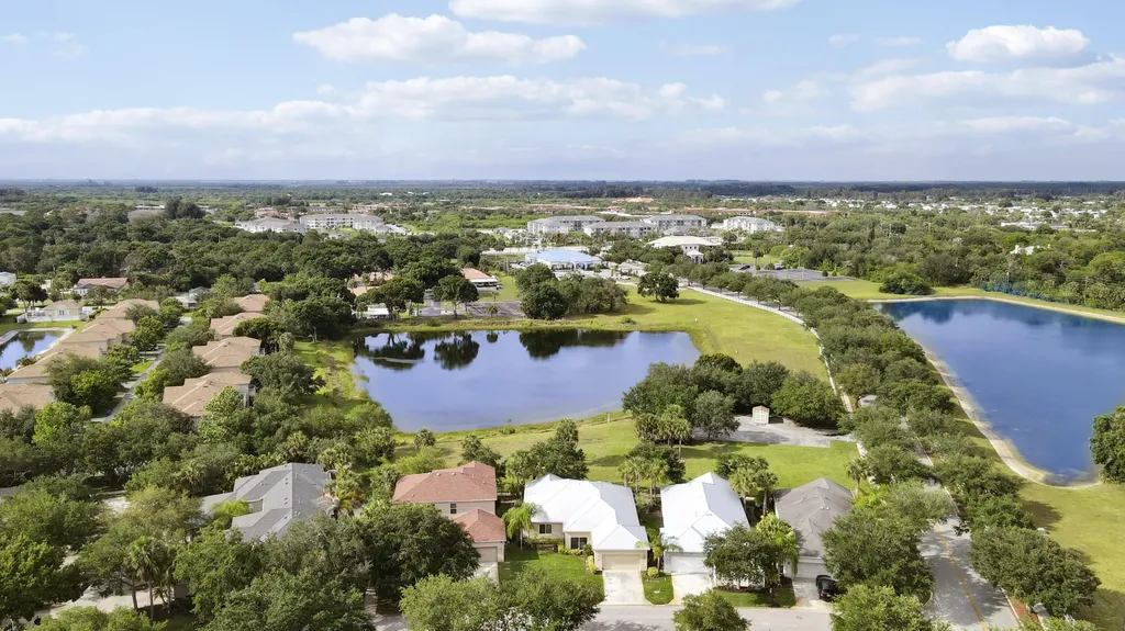 1845 Pointe West Way Vero Beach FL 32966