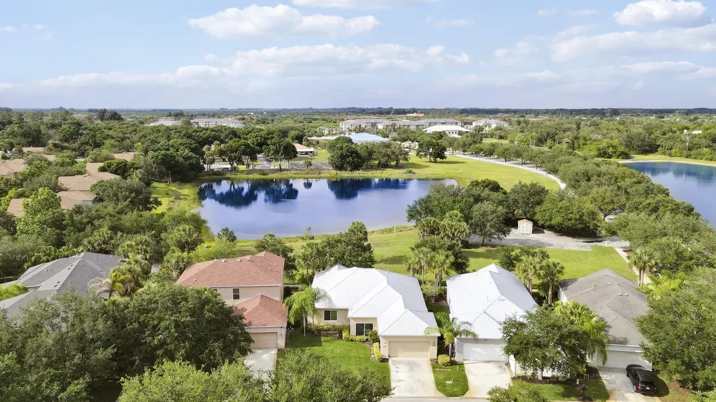1845 Pointe West Way Vero Beach FL 32966