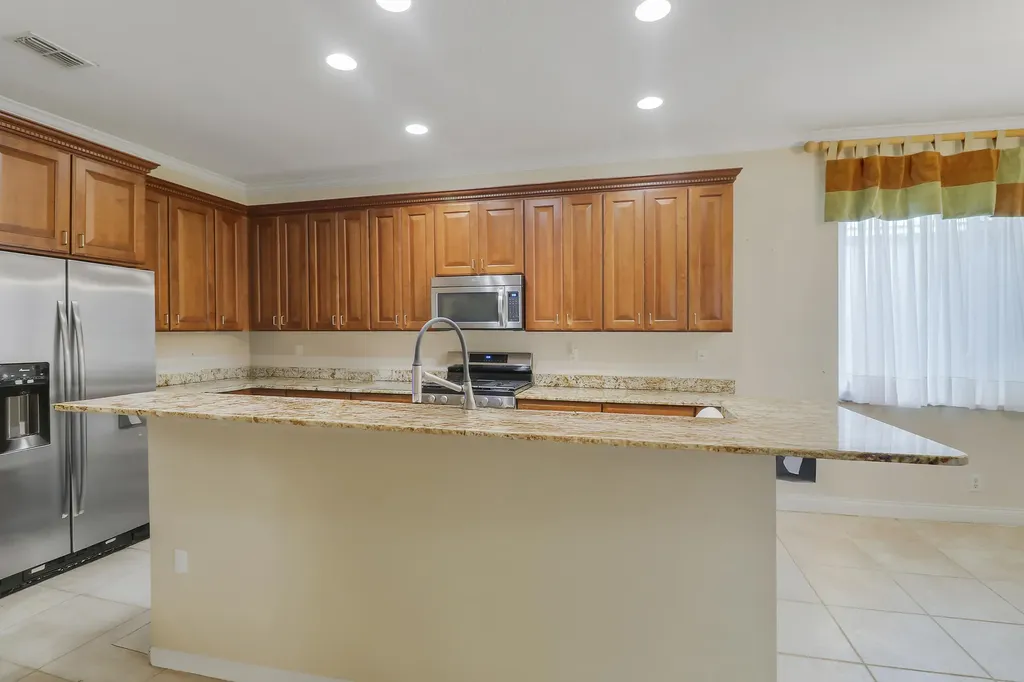 1845 Pointe West Way Vero Beach FL 32966
