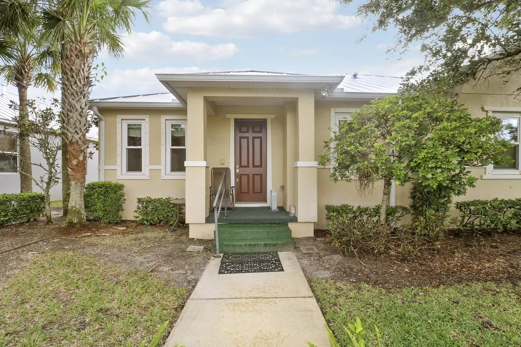 1845 Pointe West Way Vero Beach FL 32966