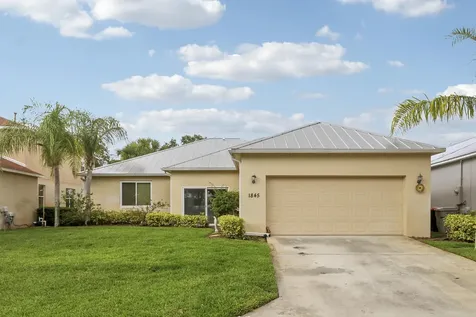 1845 Pointe West Way Vero Beach FL 32966