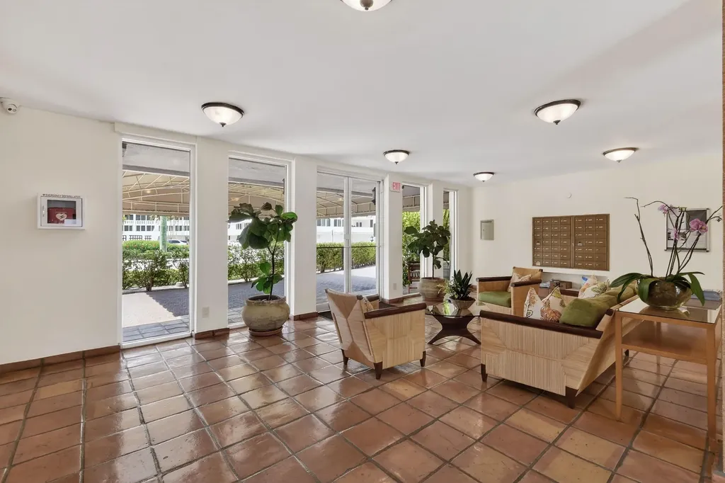 139 Sunrise Avenue Palm Beach FL 33480