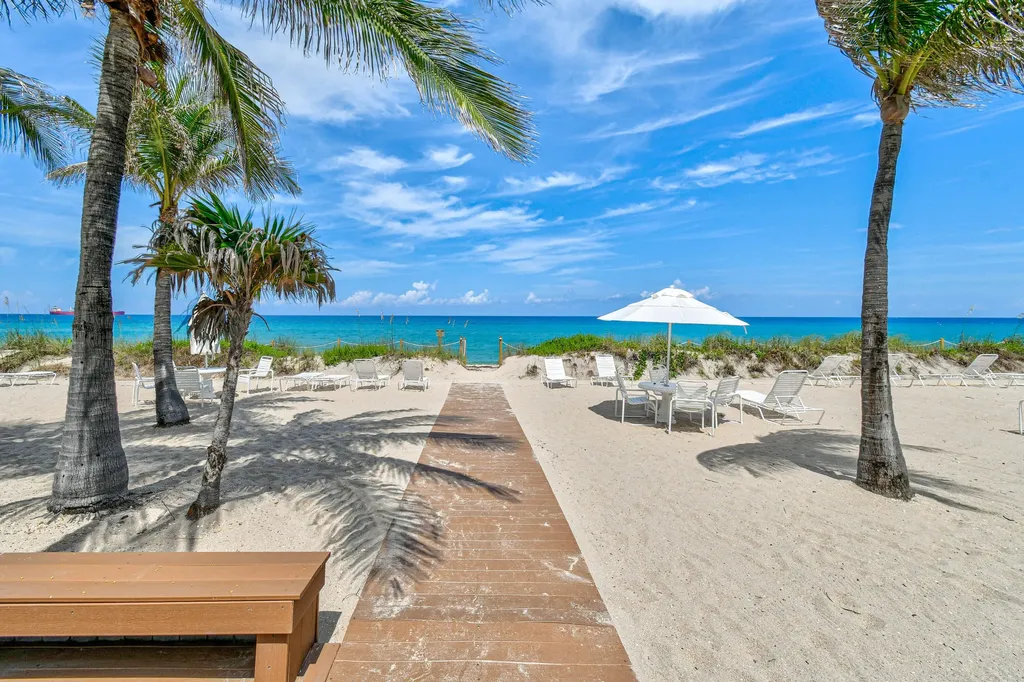 139 Sunrise Avenue Palm Beach FL 33480