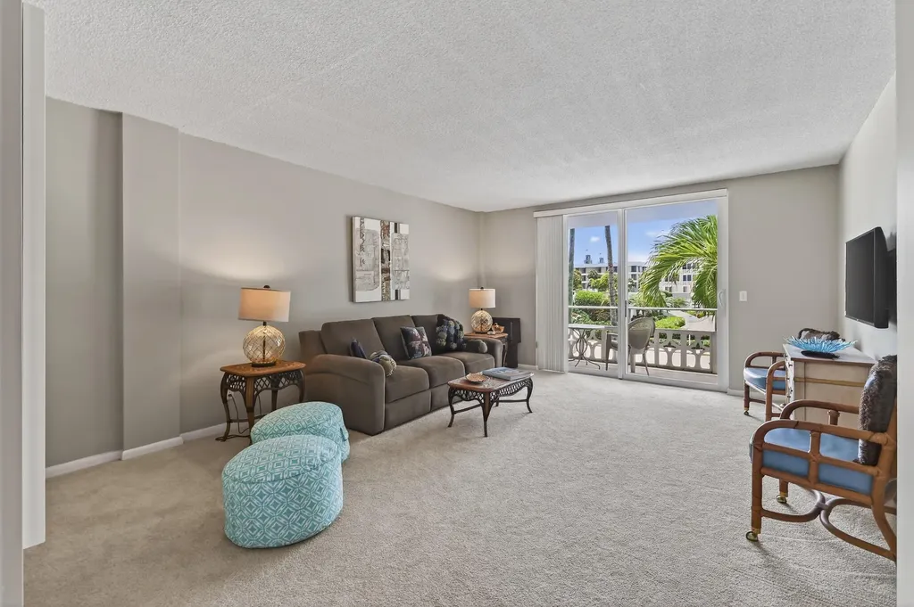 139 Sunrise Avenue Palm Beach FL 33480