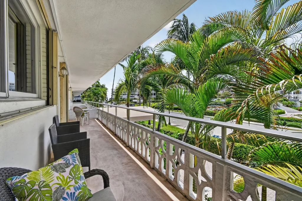 139 Sunrise Avenue Palm Beach FL 33480