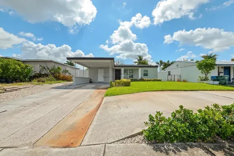 5240 NE 3rd Terrace Oakland Park FL 33334