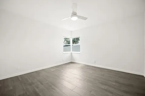 5240 NE 3rd Terrace Oakland Park FL 33334