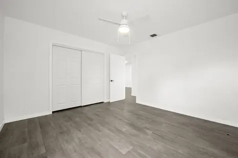 5240 NE 3rd Terrace Oakland Park FL 33334