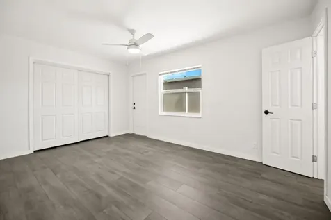 5240 NE 3rd Terrace Oakland Park FL 33334