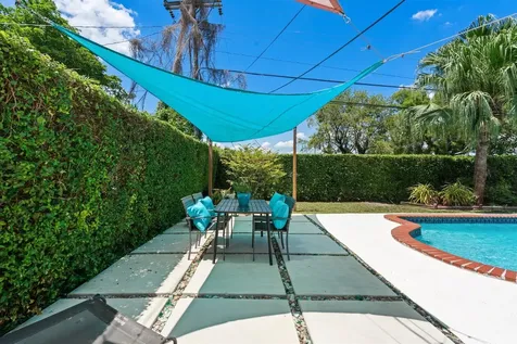 8341 SW 14th Street Miami FL 33144