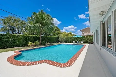 8341 SW 14th Street Miami FL 33144
