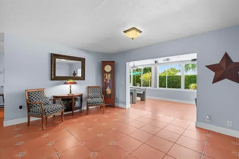 8341 SW 14th Street Miami FL 33144