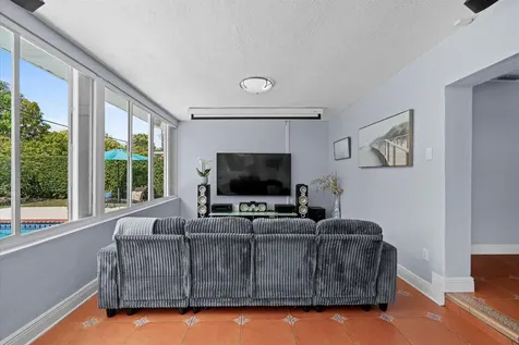 8341 SW 14th Street Miami FL 33144