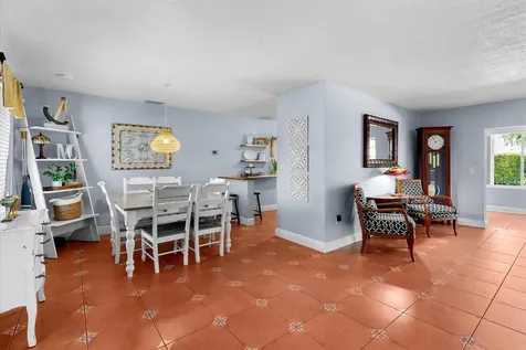8341 SW 14th Street Miami FL 33144