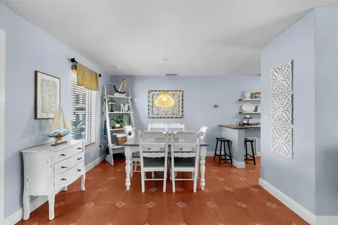 8341 SW 14th Street Miami FL 33144