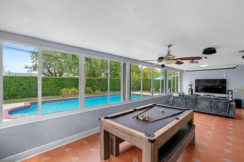 8341 SW 14th Street Miami FL 33144