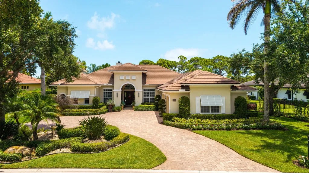 10135 SE Sandpine Lane Hobe Sound FL 33455