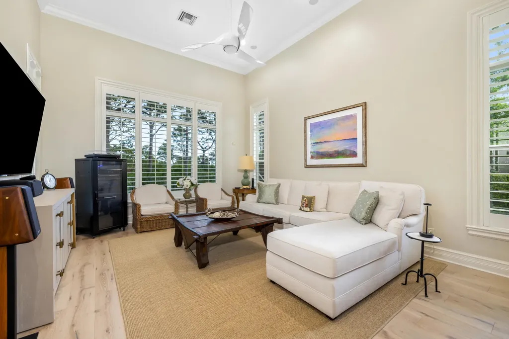 10135 SE Sandpine Lane Hobe Sound FL 33455