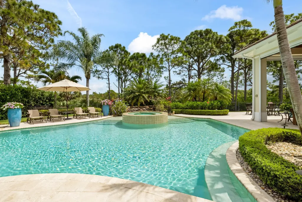 10135 SE Sandpine Lane Hobe Sound FL 33455