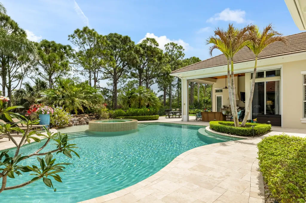 10135 SE Sandpine Lane Hobe Sound FL 33455
