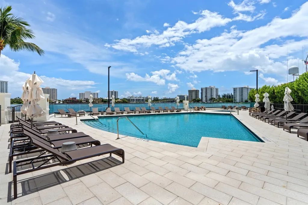 500 SE 5th Avenue Boca Raton FL 33432