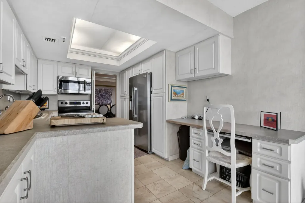 1900 Consulate Place West Palm Beach FL 33401