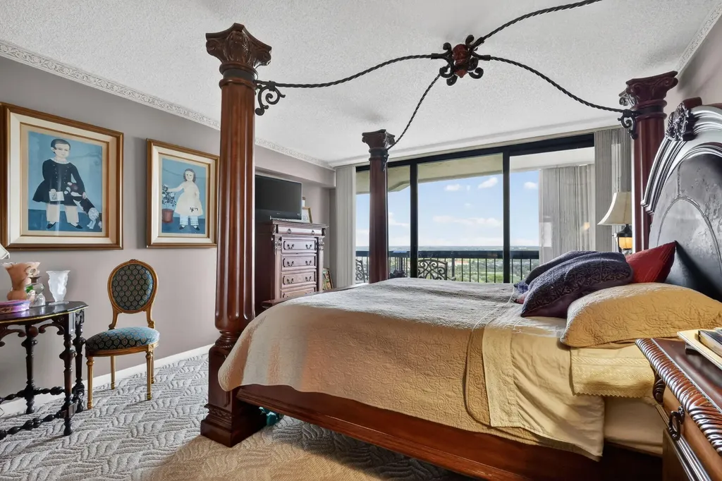 1900 Consulate Place West Palm Beach FL 33401