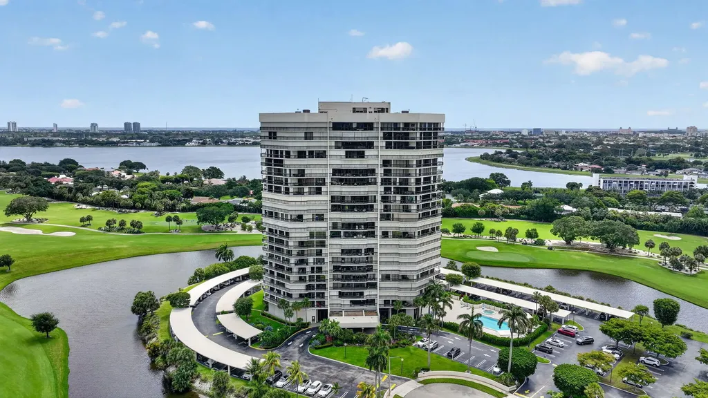1900 Consulate Place West Palm Beach FL 33401