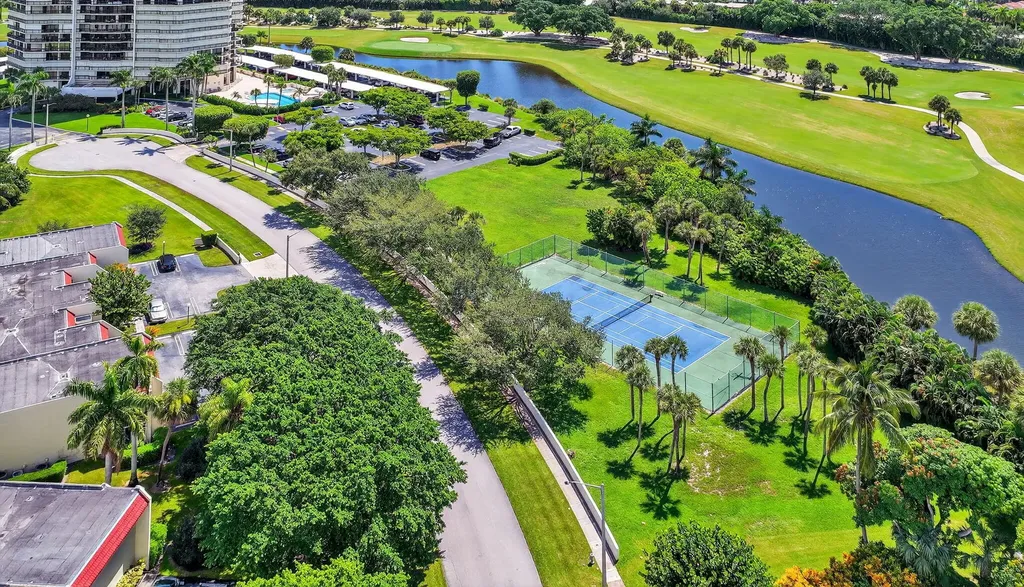 1900 Consulate Place West Palm Beach FL 33401