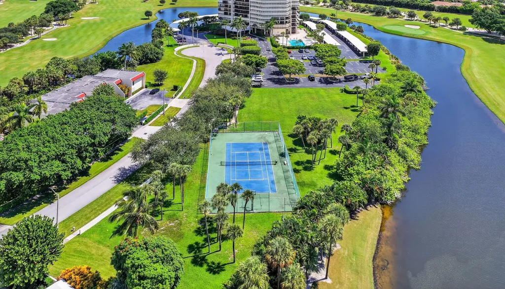 1900 Consulate Place West Palm Beach FL 33401