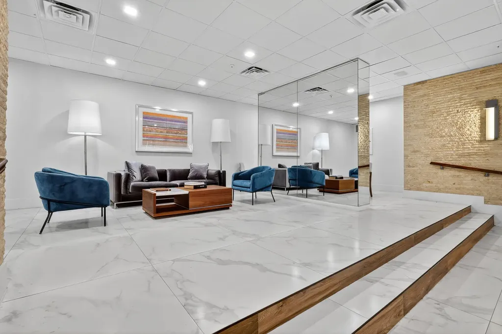 1900 Consulate Place West Palm Beach FL 33401