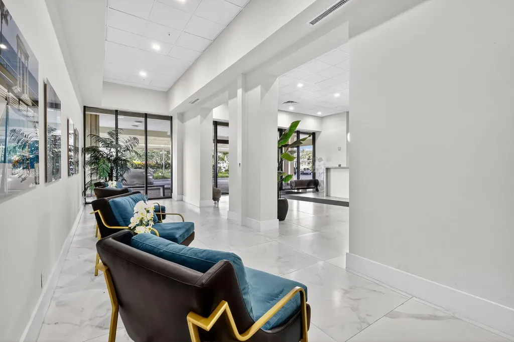 1900 Consulate Place West Palm Beach FL 33401