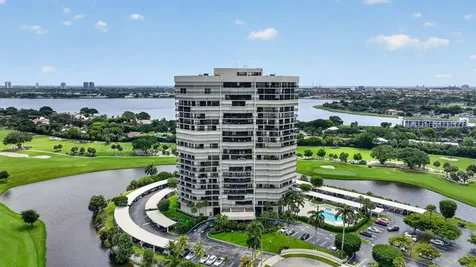 1900 Consulate Place West Palm Beach FL 33401