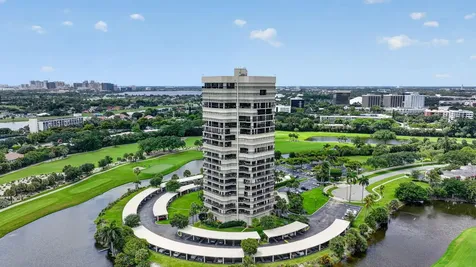 1900 Consulate Place West Palm Beach FL 33401